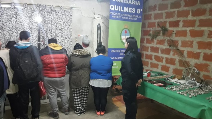 Cayó banda familiar que vendía drogas en Bernal